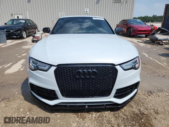 ✅ 2015 Audi RS 5 • VIN: WUAC6AFR3FA900081 • Lot: 63655355. Listed on Copart with 83,086 mi. Free auction sales archive from the USA and detailed vehicle history report at DreamBid. Image 5.