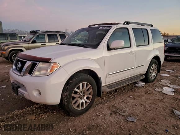 ✅ 2011 Nissan Pathfinder Silver • VIN: 5N1AR1NB3BC611910 • Lot: 96472865. Listed on Copart with 236,050 mi. Free auction sales archive from the USA and detailed vehicle history report at DreamBid. Image 1.