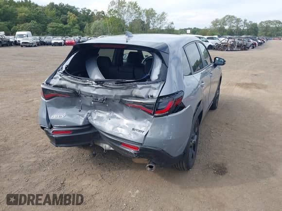 ✅ 2024 Honda HR-V Sport • VIN: 3CZRZ2H50RM730472 • Лот: 43235910. Опубликован ранее на IAAI с пробегом 9 886 миль. Бесплатный доступ к архиву аукционных продаж из США и подробный отчёт об истории автомобиля на DreamBid. Изображение 17.