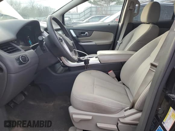 ✅ 2014 Ford Edge SE • VIN: 2FMDK3G96EBA85008 • Lot: 83641844. Wystawiony na Copart z przebiegiem 124 910 mil. Bezpłatny archiwum sprzedaży aukcyjnych z USA i szczegółowy raport historii pojazdu na DreamBid. Zdjęcie 7.
