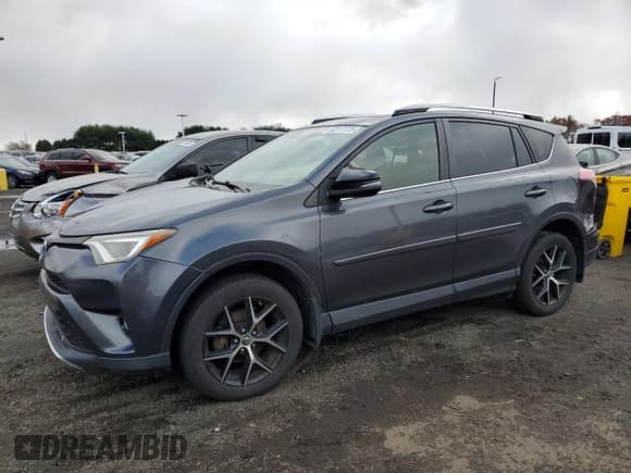 ✅ 2016 Toyota RAV4 SE • VIN: JTMJFREV6GD189297 • Lot: 92317725. Wystawiony na Copart z przebiegiem 170 996 mil. Bezpłatny archiwum sprzedaży aukcyjnych z USA i szczegółowy raport historii pojazdu na DreamBid. Zdjęcie 1.