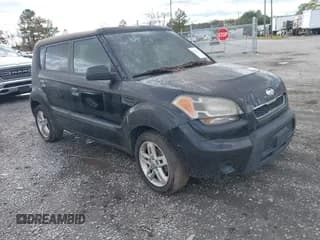 ✅ 2010 Kia Soul + • VIN: KNDJT2A24A7191826 • Лот: 43636878. Опубликован ранее на IAAI с пробегом Не указан. Бесплатный доступ к архиву аукционных продаж из США и подробный отчёт об истории автомобиля на DreamBid. Изображение 1.
