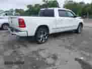 2019 Ram 1500 Limited z VIN 1C6SRFPT3KN774290, wystawiony jako IAAI lot #42413133 z przebiegiem 72 324 mil mil oraz . Historia ofert i sprzedaży dostępna na DreamBid. Obrazek 4.