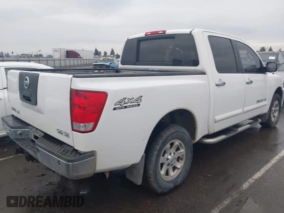 ✅ 2005 Nissan Titan SE • VIN: 1N6AA07B15N521468 • Lot: 43758534. Listed on IAAI with Not provided. Free auction sales archive from the USA and detailed vehicle history report at DreamBid. Image 4.