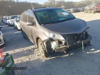 ✅ 2019 Toyota Sienna Limited Premium • VIN: 5TDYZ3DC4KS007371 • Лот: 43516191. Опубликован ранее на IAAI с пробегом 125 517 миль. Бесплатный доступ к архиву аукционных продаж из США и подробный отчёт об истории автомобиля на DreamBid. Изображение 1.