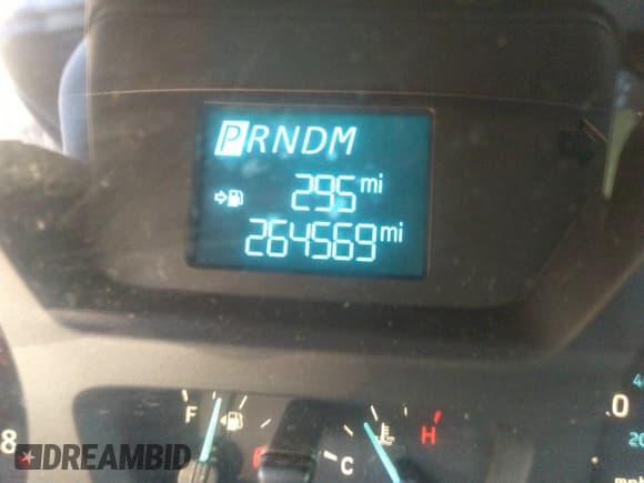 ✅ 2017 Ford Transit • VIN: 1FTYR2YM5HKA55197 • Лот: 41485106. Опубликован ранее на IAAI с пробегом 264 569 миль. Бесплатный доступ к архиву аукционных продаж из США и подробный отчёт об истории автомобиля на DreamBid. Изображение 16.