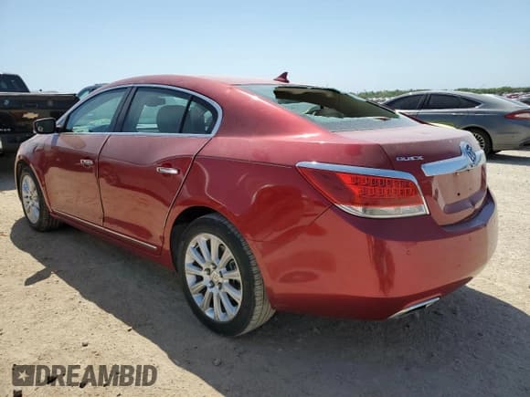 ✅ 2013 Buick LaCrosse Leather • VIN: 1G4GC5E33DF305867 • Lot: 51535185. Wystawiony na Copart z przebiegiem 67 810 mil. Bezpłatny archiwum sprzedaży aukcyjnych z USA i szczegółowy raport historii pojazdu na DreamBid. Zdjęcie 2.