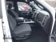 ✅ 2021 Ram 1500 Warlock • VIN: 1C6RR7GG3MS548908 • Lot: 43687738. Wystawiony na IAAI z przebiegiem 91 363 mil. Bezpłatny archiwum sprzedaży aukcyjnych z USA i szczegółowy raport historii pojazdu na DreamBid. Zdjęcie 5.