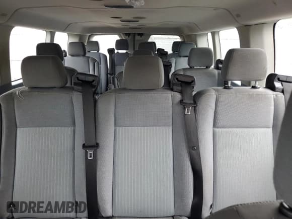 ✅ 2017 Ford Transit XL • VIN: 1FBZX2ZM7HKA66313 • Lot: 60648435. Wystawiony na Copart z przebiegiem 65 264 mil. Bezpłatny archiwum sprzedaży aukcyjnych z USA i szczegółowy raport historii pojazdu na DreamBid. Zdjęcie 10.