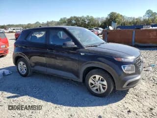 ✅ 2021 Hyundai Venue SE • VIN: KMHRB8A32MU067427 • Lot: 75701974. Wystawiony na Copart z przebiegiem 116 318 mil. Bezpłatny archiwum sprzedaży aukcyjnych z USA i szczegółowy raport historii pojazdu na DreamBid. Zdjęcie 4.