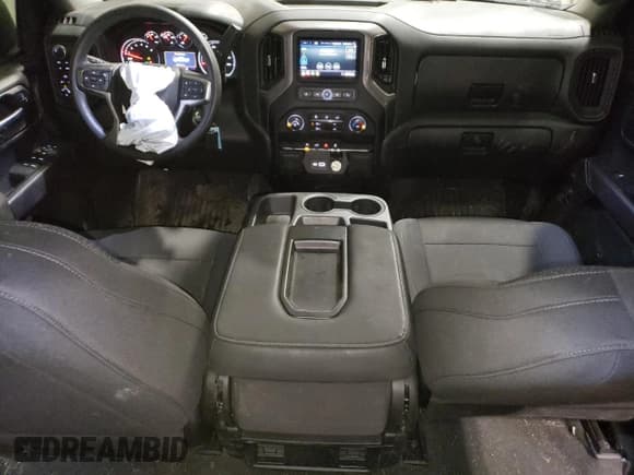 ✅ 2022 Chevrolet Silverado 1500 Custom • VIN: 3GCPYBEK8NG164578 • Lot: 51299555. Wystawiony na Copart z przebiegiem 34 630 mil. Bezpłatny archiwum sprzedaży aukcyjnych z USA i szczegółowy raport historii pojazdu na DreamBid. Zdjęcie 8.