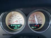 ✅ 2014 Dodge Challenger R/T Classic • VIN: 2C3CDYBT1EH110585 • Lot: 41575315. Wystawiony na Copart z przebiegiem 103 370 mil. Bezpłatny archiwum sprzedaży aukcyjnych z USA i szczegółowy raport historii pojazdu na DreamBid. Zdjęcie 9.