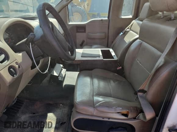 ✅ 2008 Ford F-150 XL • VIN: 1FTRF12228KD78332 • Lot: 47400925. Listed on Copart with 120,041 mi. Free auction sales archive from the USA and detailed vehicle history report at DreamBid. Image 7.