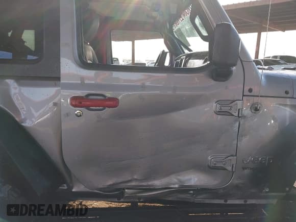 ✅ 2020 Jeep Wrangler Sport S • VIN: 1C4GJXAN9LW135767 • Lot: 41236318. Listed on IAAI with 62,951 mi. Free auction sales archive from the USA and detailed vehicle history report at DreamBid. Image 13.