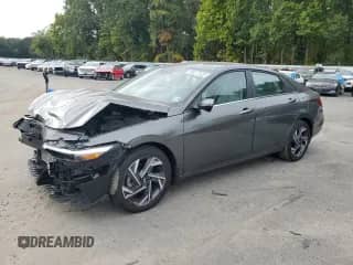 2025 Hyundai Elantra Limited with VIN KMHLP4DG7SU868737, listed as a Copart auction lot 80277125 with 1,886 mi miles and Salvage title. Bid and sale history available at DreamBid. Image 1.