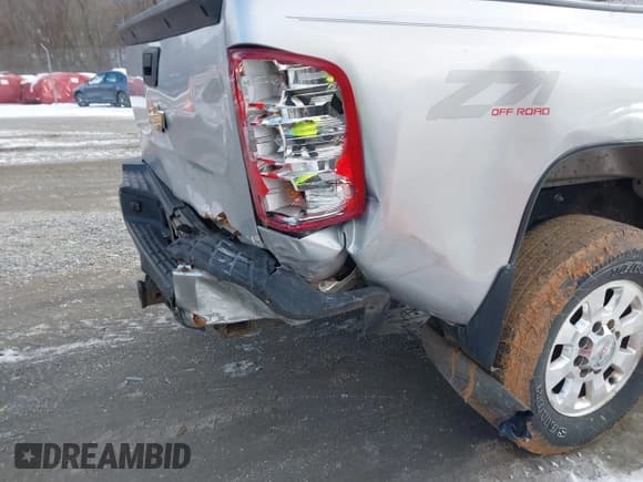 ✅ 2014 Chevrolet Silverado 2500HD Work Truck • VIN: 1GC0KVCG1EF182280 • Lot: 41635274. Listed on IAAI with 177,647 mi. Free auction sales archive from the USA and detailed vehicle history report at DreamBid. Image 6.