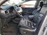 ✅ 2019 Kia Sorento EX • VIN: 5XYPHDA51KG608373 • Lot: 94556715. Wystawiony na Copart z przebiegiem Nie podano. Bezpłatny archiwum sprzedaży aukcyjnych z USA i szczegółowy raport historii pojazdu na DreamBid. Zdjęcie 7.