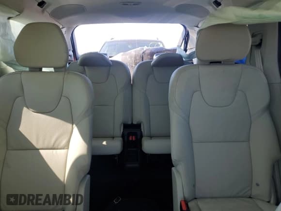 ✅ 2024 Volvo XC90 Plus Bright Theme • VIN: YV4062JE0R1161893 • Lot: 47054025. Listed on Copart with 8,904 mi. Free auction sales archive from the USA and detailed vehicle history report at DreamBid. Image 10.