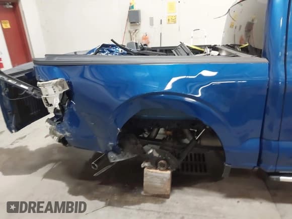 ✅ 2022 Ford F-150 XL • VIN: 1FTEW1CP7NFA41961 • Lot: 42305565. Listed on IAAI with Not provided. Free auction sales archive from the USA and detailed vehicle history report at DreamBid. Image 13.