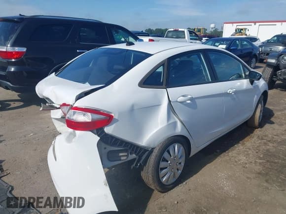 ✅ 2014 Ford Fiesta S • VIN: 3FADP4AJ7EM196217 • Lot: 42263196. Listed on IAAI with Not provided. Free auction sales archive from the USA and detailed vehicle history report at DreamBid. Image 4.