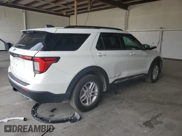 ✅ 2025 Ford Explorer Active • VIN: 1FMUK7DH9SGA42810 • Lot: 82742545. Wystawiony na Copart z przebiegiem 13 241 mil. Bezpłatny archiwum sprzedaży aukcyjnych z USA i szczegółowy raport historii pojazdu na DreamBid. Zdjęcie 3.
