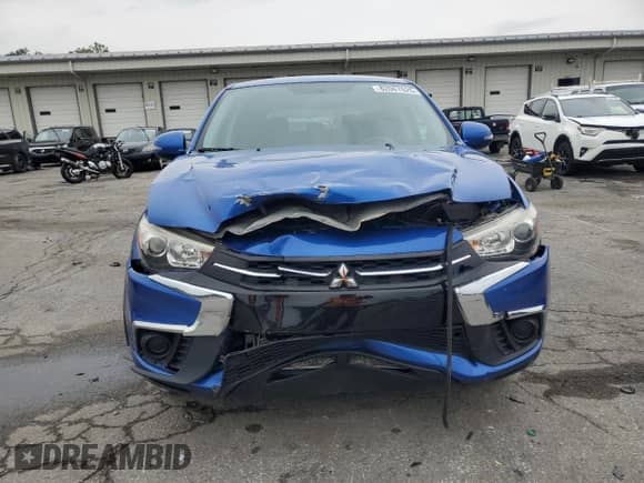 2019 Mitsubishi Outlander ES z VIN JA4AP3AU7KU006984, wystawiony jako Copart lot #82067625 z przebiegiem 107 814 mil mil oraz Nie do naprawy • Non repairable. Historia ofert i sprzedaży dostępna na DreamBid. Obrazek 5.