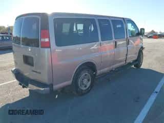 2006 Chevrolet Express Passenger с VIN 1GAHG35U661107013, выставлен на аукционе IAAI как лот 40902703 с пробегом Не указан миль и . История ставок и продаж доступна на DreamBid. Изображение 4.