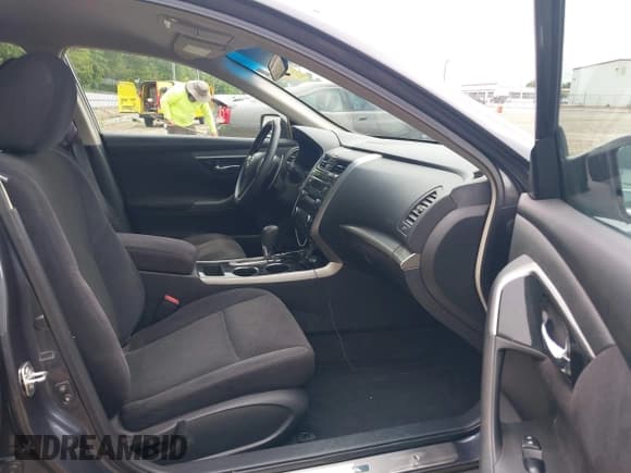 ✅ 2013 Nissan Altima SL • VIN: 1N4BL3AP1DC146821 • Lot: 42497547. Wystawiony na IAAI z przebiegiem 226 278 mil. Bezpłatny archiwum sprzedaży aukcyjnych z USA i szczegółowy raport historii pojazdu na DreamBid. Zdjęcie 5.