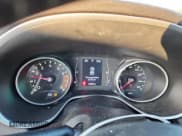 ✅ 2018 Jeep Compass Latitude • VIN: 3C4NJCBB4JT272106 • Lot: 85872915. Wystawiony na Copart z przebiegiem 78 858 mil. Bezpłatny archiwum sprzedaży aukcyjnych z USA i szczegółowy raport historii pojazdu na DreamBid. Zdjęcie 9.