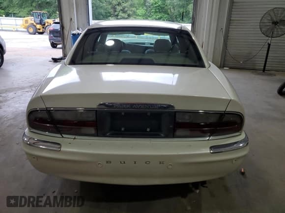 ✅ 2005 Buick Park Avenue • VIN: 1G4CW54K354108712 • Lot: 55685695. Wystawiony na Copart z przebiegiem 261 738 mil. Bezpłatny archiwum sprzedaży aukcyjnych z USA i szczegółowy raport historii pojazdu na DreamBid. Zdjęcie 6.