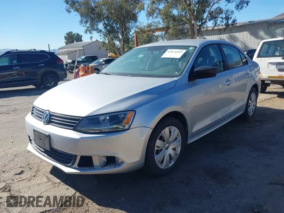 ✅ 2014 Volkswagen Jetta TDI • VIN: 3VWLL7AJ6EM311423 • Lot: 43831843. Wystawiony na IAAI z przebiegiem 114 208 mil. Bezpłatny archiwum sprzedaży aukcyjnych z USA i szczegółowy raport historii pojazdu na DreamBid. Zdjęcie 2.