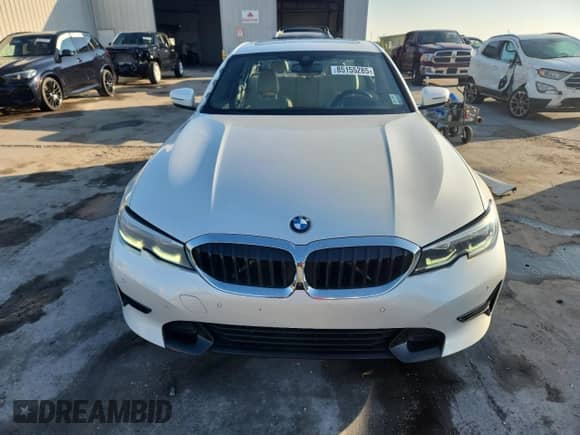 2021 BMW 3 Series 330i z VIN 3MW5R1J00M8C16665, wystawiony jako Copart lot #85155285 z przebiegiem 47 977 mil mil oraz Szkoda całkowita • Salvage title. Historia ofert i sprzedaży dostępna na DreamBid. Obrazek 5.