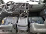 ✅ 2006 Chevrolet Silverado 2500HD LT1 • VIN: 1GCHC23D16F185881 • Lot: 44713115. Wystawiony na Copart z przebiegiem Nie podano. Bezpłatny archiwum sprzedaży aukcyjnych z USA i szczegółowy raport historii pojazdu na DreamBid. Zdjęcie 8.