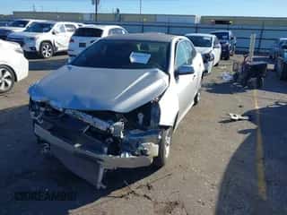 2016 Chevrolet Malibu LT with VIN 1G11C5SA1GF155526, listed as a IAAI auction lot 43564130 with 186,766 mi miles and . Bid and sale history available at DreamBid. Image 2.