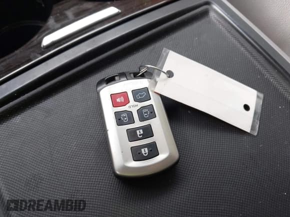 ✅ 2016 Toyota Sienna XLE • VIN: 5TDYK3DC6GS718551 • Lot: 41537134. Listed on IAAI with 114,839 mi. Free auction sales archive from the USA and detailed vehicle history report at DreamBid. Image 11.