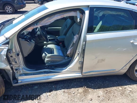 ✅ 2014 Cadillac XTS Luxury • VIN: 2G61M5S31E9199170 • Lot: 42150000. Listed on IAAI with 135,414 mi. Free auction sales archive from the USA and detailed vehicle history report at DreamBid. Image 14.