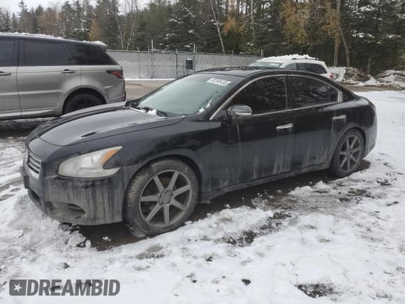 ✅ 2013 Nissan Maxima S • VIN: 1N4AA5AP5DC815833 • Lot: 92368435. Wystawiony na Copart z przebiegiem 178 450 mil. Bezpłatny archiwum sprzedaży aukcyjnych z USA i szczegółowy raport historii pojazdu na DreamBid. Zdjęcie 1.