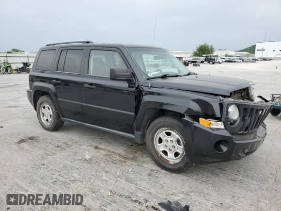 ✅ 2008 Jeep Patriot Sport • VIN: 1J8FT280X8D534394 • Lot: 53935575. Listed on Copart with 122,836 mi. Free auction sales archive from the USA and detailed vehicle history report at DreamBid. Image 4.