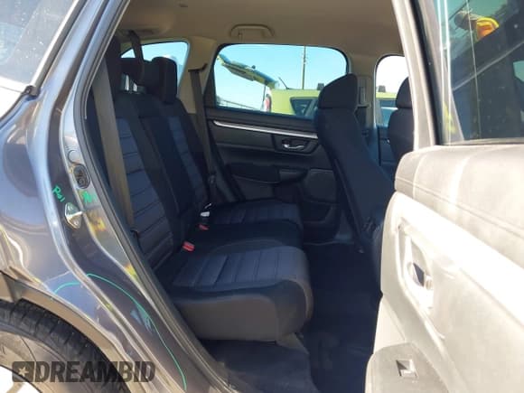 ✅ 2018 Honda CR-V LX • VIN: 2HKRW5H30JH415258 • Lot: 43441548. Listed on IAAI with 96,913 mi. Free auction sales archive from the USA and detailed vehicle history report at DreamBid. Image 8.