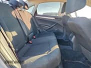 ✅ 2013 Volkswagen Passat S • VIN: 1VWAH7A39DC050041 • Лот: 93972095. Опубликован ранее на Copart с пробегом 365 455 миль. Бесплатный доступ к архиву аукционных продаж из США и подробный отчёт об истории автомобиля на DreamBid. Изображение 10.