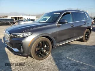 ✅ 2019 BMW X7 xDrive50i • VIN: 5UXCX4C58KLS38315 • Лот: 91488315. Опубликован ранее на Copart с пробегом 58 653 миль. Бесплатный доступ к архиву аукционных продаж из США и подробный отчёт об истории автомобиля на DreamBid. Изображение 1.