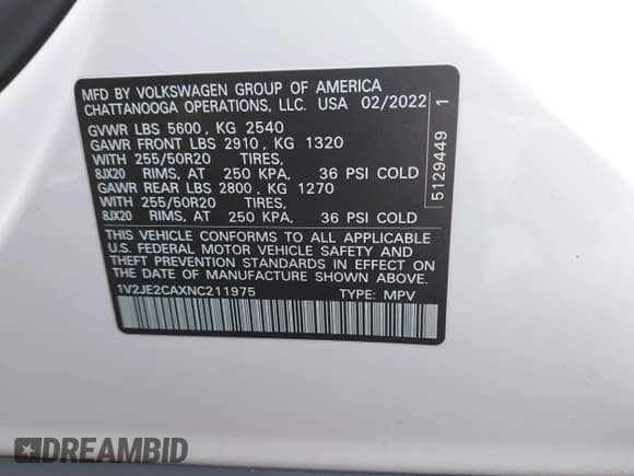 ✅ 2022 Volkswagen Atlas SE • VIN: 1V2JE2CAXNC211975 • Lot: 41668404. Wystawiony na IAAI z przebiegiem 17 983 mil. Bezpłatny archiwum sprzedaży aukcyjnych z USA i szczegółowy raport historii pojazdu na DreamBid. Zdjęcie 9.