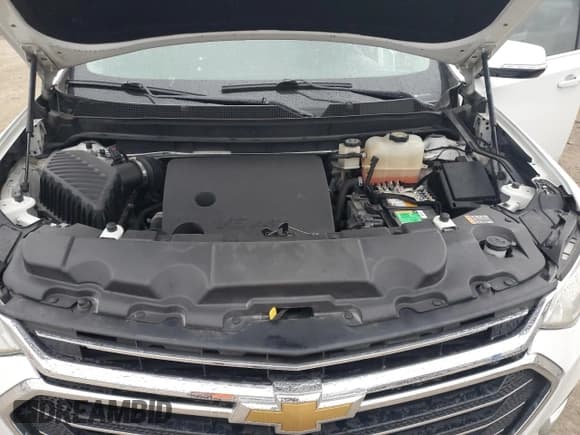 ✅ 2019 Chevrolet Traverse LT Cloth • VIN: 1GNEVGKW6KJ248713 • Lot: 89892115. Wystawiony na Copart z przebiegiem 240 816 mil. Bezpłatny archiwum sprzedaży aukcyjnych z USA i szczegółowy raport historii pojazdu na DreamBid. Zdjęcie 12.