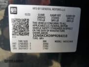 ✅ 2023 Chevrolet Suburban LT • VIN: 1GNSKCKD9PR264318 • Lot: 76100354. Wystawiony na Copart z przebiegiem 142 866 mil. Bezpłatny archiwum sprzedaży aukcyjnych z USA i szczegółowy raport historii pojazdu na DreamBid. Zdjęcie 13.