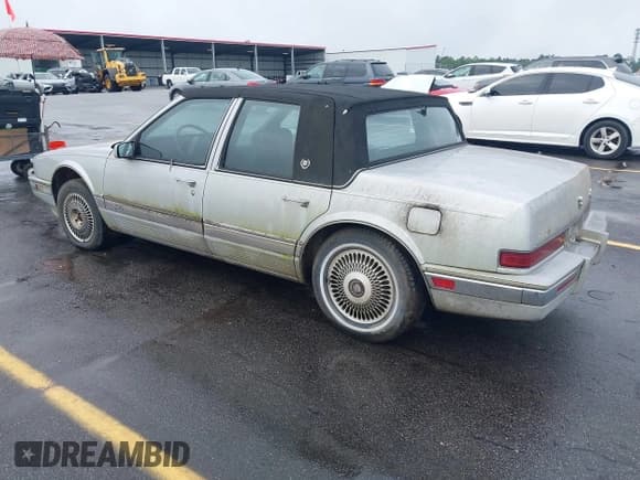 ✅ 1991 Cadillac Seville • VIN: 1G6KS53B2MU813855 • Lot: 42425470. Wystawiony na IAAI z przebiegiem 168 194 mil. Bezpłatny archiwum sprzedaży aukcyjnych z USA i szczegółowy raport historii pojazdu na DreamBid. Zdjęcie 3.