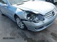 ✅ 2007 Mercedes-Benz SL 550 • VIN: WDBSK71F37F132867 • Lot: 40616559. Wystawiony na IAAI z przebiegiem 45 914 mil. Bezpłatny archiwum sprzedaży aukcyjnych z USA i szczegółowy raport historii pojazdu na DreamBid. Zdjęcie 6.