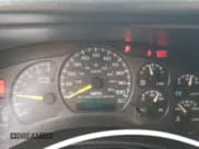 ✅ 2001 Chevrolet Silverado 2500HD LS • VIN: 1GCHK23U11F162998 • Lot: 82831614. Wystawiony na Copart z przebiegiem 300 425 mil. Bezpłatny archiwum sprzedaży aukcyjnych z USA i szczegółowy raport historii pojazdu na DreamBid. Zdjęcie 9.