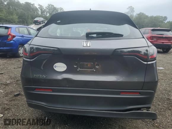 ✅ 2024 Honda HR-V LX • VIN: 3CZRZ2H35RM780475 • Lot: 81952485. Wystawiony na Copart z przebiegiem Nie podano. Bezpłatny archiwum sprzedaży aukcyjnych z USA i szczegółowy raport historii pojazdu na DreamBid. Zdjęcie 6.