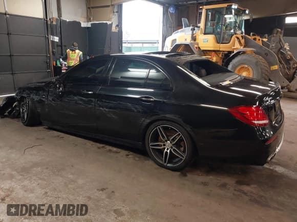 ✅ 2019 Mercedes-Benz E 53 AMG • VIN: WDDZF6BB6KA617963 • Lot: 41594448. Listed on IAAI with 86,359 mi. Free auction sales archive from the USA and detailed vehicle history report at DreamBid. Image 3.