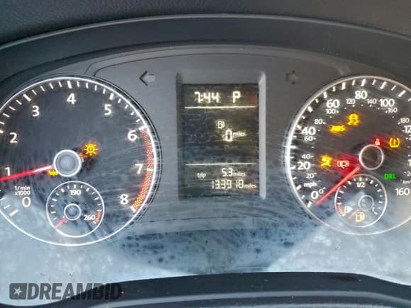 ✅ 2014 Volkswagen Passat S • VIN: 1VWAT7A39EC030307 • Lot: 95159585. Listed on Copart with 133,918 mi. Free auction sales archive from the USA and detailed vehicle history report at DreamBid. Image 9.